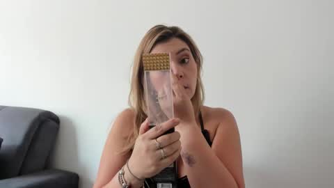 Snapshot of pamelaquenn_2 chatting on September 14, 3:33 pm PAMELA QUEEN online show from September 14, 3:33 pm