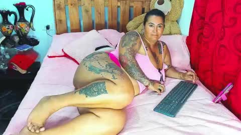 Snapshot of pamelaruiizz3 chatting on October 10, 9:14 pm Pamela online show from October 10, 9:14 pm