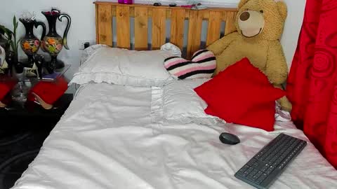 Snapshot of pamelaruiizz3 chatting on October 20, 8:09 pm Pamela online show from October 20, 8:09 pm