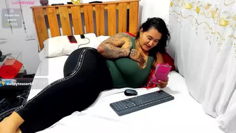 Snapshot of pamelaruiizz3 chatting on February 7, 3:10 am Pamela online show from February 7, 3:10 am