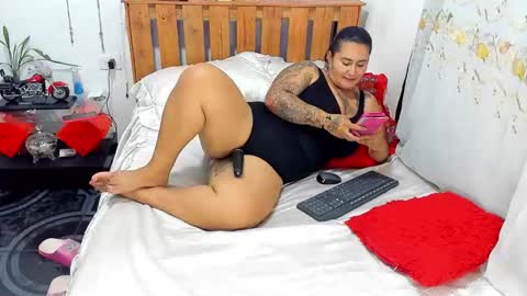 Snapshot of pamelaruiizz3 chatting on February 27, 7:14 pm Pamela online show from February 27, 7:14 pm