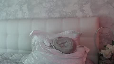 Pamella online show from October 17, 9:34 am