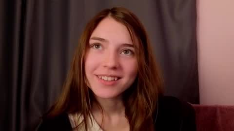 Snapshot of pamilarakestraw chatting on October 25, 7:52 pm daniella online show from October 25, 7:52 pm