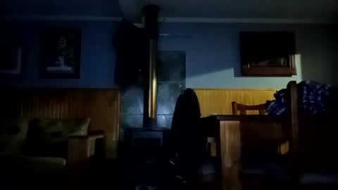 Snapshot of pancho18692 chatting on February 9, 1:44 am pancho18692 online show from February 9, 1:44 am