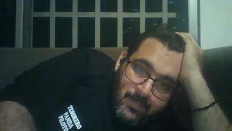 Snapshot of pandaguiar77 chatting on October 17, 5:43 am pandaguiar77 online show from October 17, 5:43 am