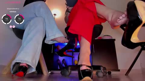 Snapshot of pandora__foster chatting on December 21, 9:44 pm Pandora online show from December 21, 9:44 pm