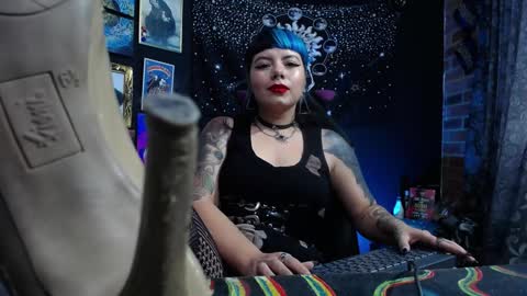 Snapshot of pandoragoddess chatting on February 7, 5:18 pm online show from February 7, 5:18 pm