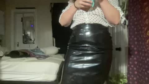 Snapshot of pantiesofthefae chatting on February 27, 12:21 am Pantiesofthefae online show from February 27, 12:21 am