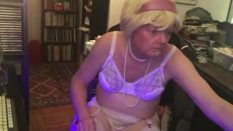 Pantyvioletlace online show from March 1, 3:41 am