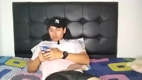 Paola 23 and Andres 25 online show from January 20, 3:26 am