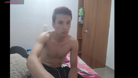 Snapshot of paola_alexander chatting on January 28, 6:16 am paola y alexander online show from January 28, 6:16 am