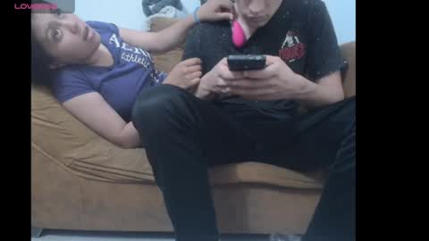 Snapshot of paola_alexander chatting on March 7, 5:29 am paola y alexander online show from March 7, 5:29 am