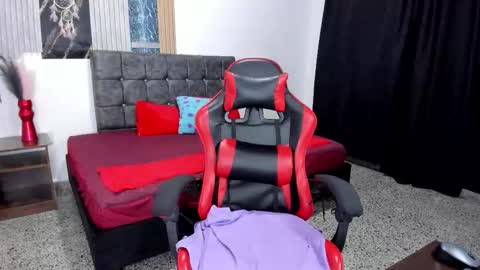 Paola  online show from February 11, 7:08 pm