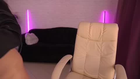 Lia online show from March 8, 3:24 pm