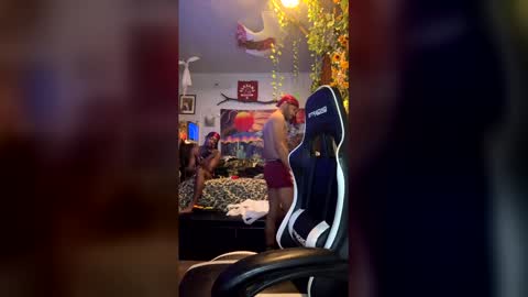 Snapshot of papian0 chatting on November 29, 5:43 am papian0 online show from November 29, 5:43 am