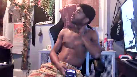 Snapshot of papian0 chatting on December 5, 3:59 am papian0 online show from December 5, 3:59 am