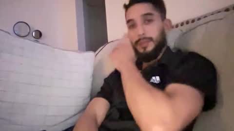 Snapshot of papicubano_guapo23cm chatting on October 18, 5:32 am papicubano_guapo23cm online show from October 18, 5:32 am