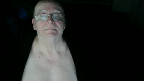 papilly online show from April 20, 6:38 am