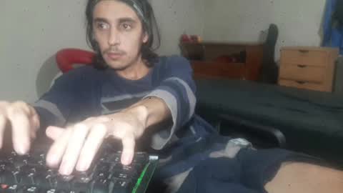 Snapshot of papito20cm chatting on December 26, 2:01 am Lau online show from December 26, 2:01 am