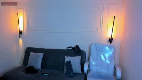 Snapshot of paradise_boy_s chatting on October 22, 9:47 pm Ryan And Casper online show from October 22, 9:47 pm