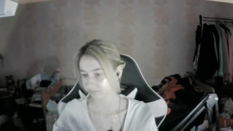 paradise_shade online show from November 29, 9:45 am