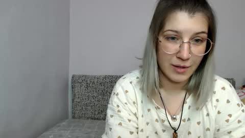 Snapshot of paradisexparadisex chatting on January 16, 2:30 pm paradisexparadisex online show from January 16, 2:30 pm