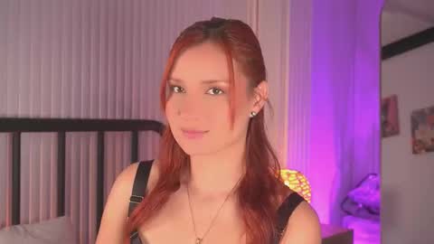 Paris  online show from March 19, 3:21 am