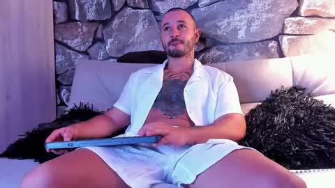 parker lavine online show from January 1, 3:45 am