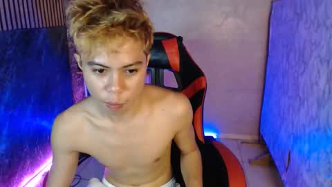 Snapshot of parkseo_yeon chatting on September 22, 1:07 am HENRY online show from September 22, 1:07 am