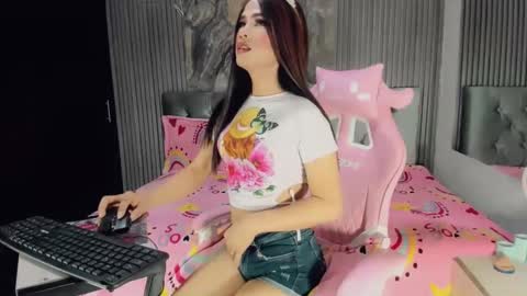 Snapshot of party_fre_girl chatting on September 28, 4:45 pm party_fre_girl online show from September 28, 4:45 pm