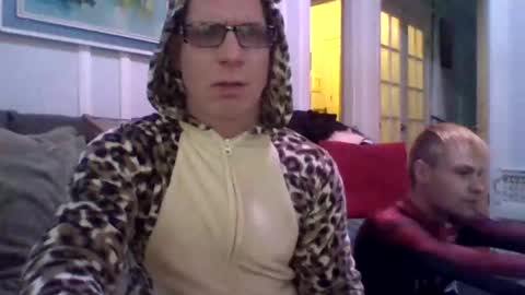 Snapshot of partyboi25 chatting on December 4, 1:42 pm Orallover online show from December 4, 1:42 pm