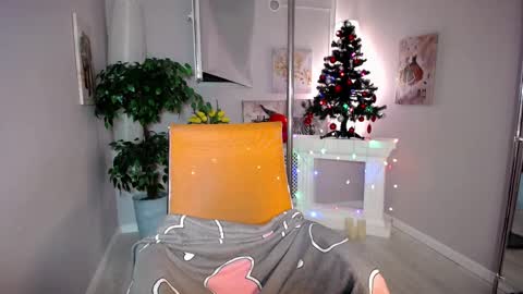 Snapshot of passionate_babe chatting on December 14, 3:18 am I have returned from vacation and I am glad to share my energy and emotions with you online show from December 14, 3:18 am