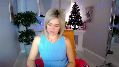 Snapshot of passionate_babe chatting on January 15, 3:33 am I have returned from vacation and I am glad to share my energy and emotions with you online show from January 15, 3:33 am