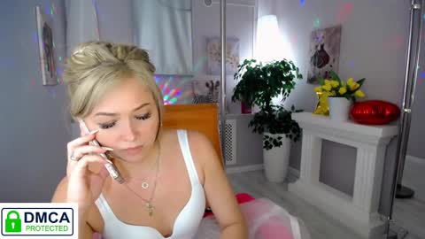 Snapshot of passionate_babe chatting on March 11, 6:32 am I have returned from vacation and I am glad to share my energy and emotions with you online show from March 11, 6:32 am