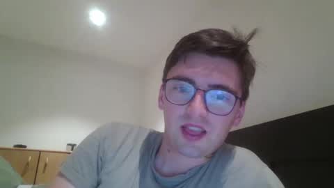 Snapshot of patat1996 chatting on September 20, 2:23 am patat1996 online show from September 20, 2:23 am