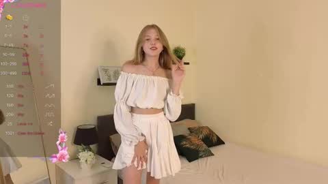 Snapshot of patricia_perry chatting on September 19, 10:05 am Vicki online show from September 19, 10:05 am