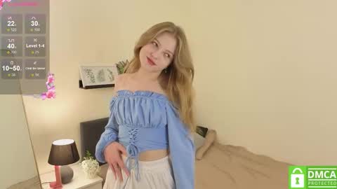 Snapshot of patricia_perry chatting on October 15, 10:04 am Vicki online show from October 15, 10:04 am