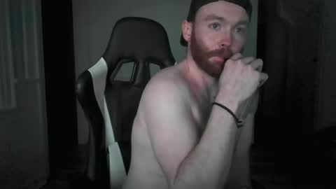 Snapshot of paul9333 chatting on December 18, 3:47 am shy online show from December 18, 3:47 am