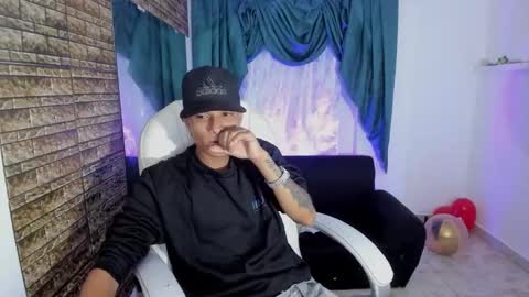 Paul online show from November 15, 4:10 am