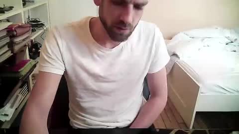 Snapshot of paul_cute6080 chatting on March 2, 10:33 am Paul online show from March 2, 10:33 am