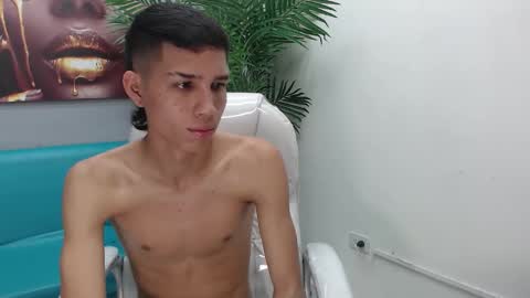 Snapshot of paul_ponce chatting on October 10, 12:37 pm PAUL online show from October 10, 12:37 pm