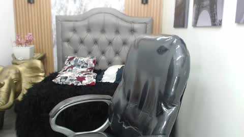 Snapshot of paul_ponce chatting on November 9, 12:47 pm PAUL online show from November 9, 12:47 pm