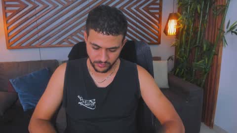 Snapshot of paul_rivera chatting on February 8, 1:32 am Paul Rivera online show from February 8, 1:32 am