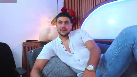 Snapshot of paul_rivera chatting on November 20, 1:06 am Paul Rivera online show from November 20, 1:06 am