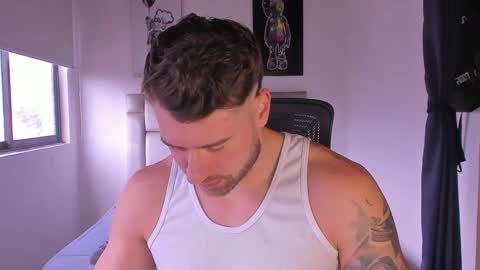 PAUL ROGER online show from February 18, 2:16 pm