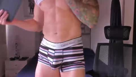 PAUL ROGER online show from September 29, 4:56 pm