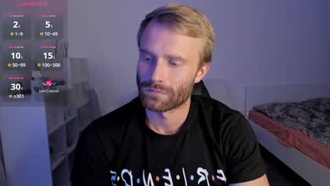 Snapshot of paul_rolex_ chatting on December 14, 3:23 am Paul Rolex Jane online show from December 14, 3:23 am