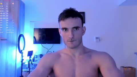 Snapshot of paul_rubini chatting on November 9, 3:16 am Paul online show from November 9, 3:16 am