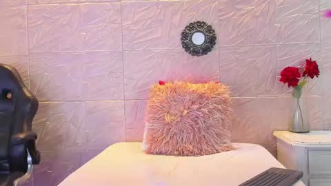 Snapshot of paula_cruzz chatting on February 28, 9:23 pm PAULA CRUZ online show from February 28, 9:23 pm