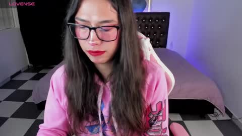 CALL ME PAULA  online show from January 5, 5:09 pm